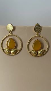 Kanika Amber Leaf Hoop Earrings - Eksundar